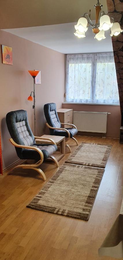 Vénusz Apartman Cserkeszőlő Exterior foto