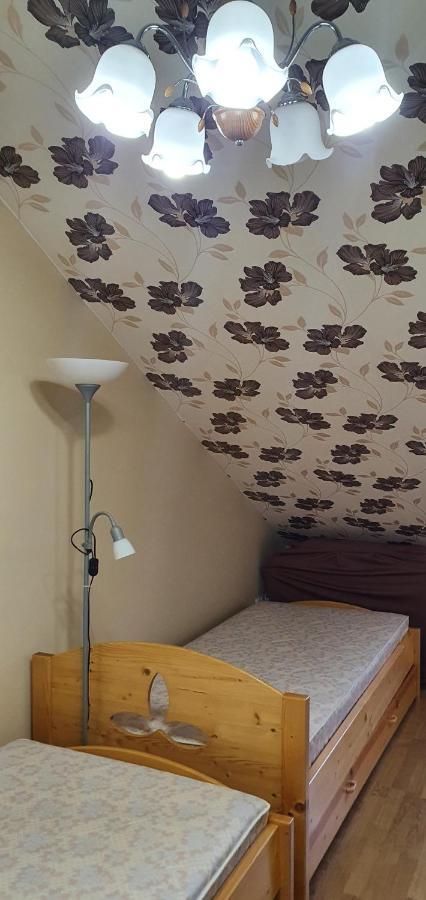 Vénusz Apartman Cserkeszőlő Exterior foto